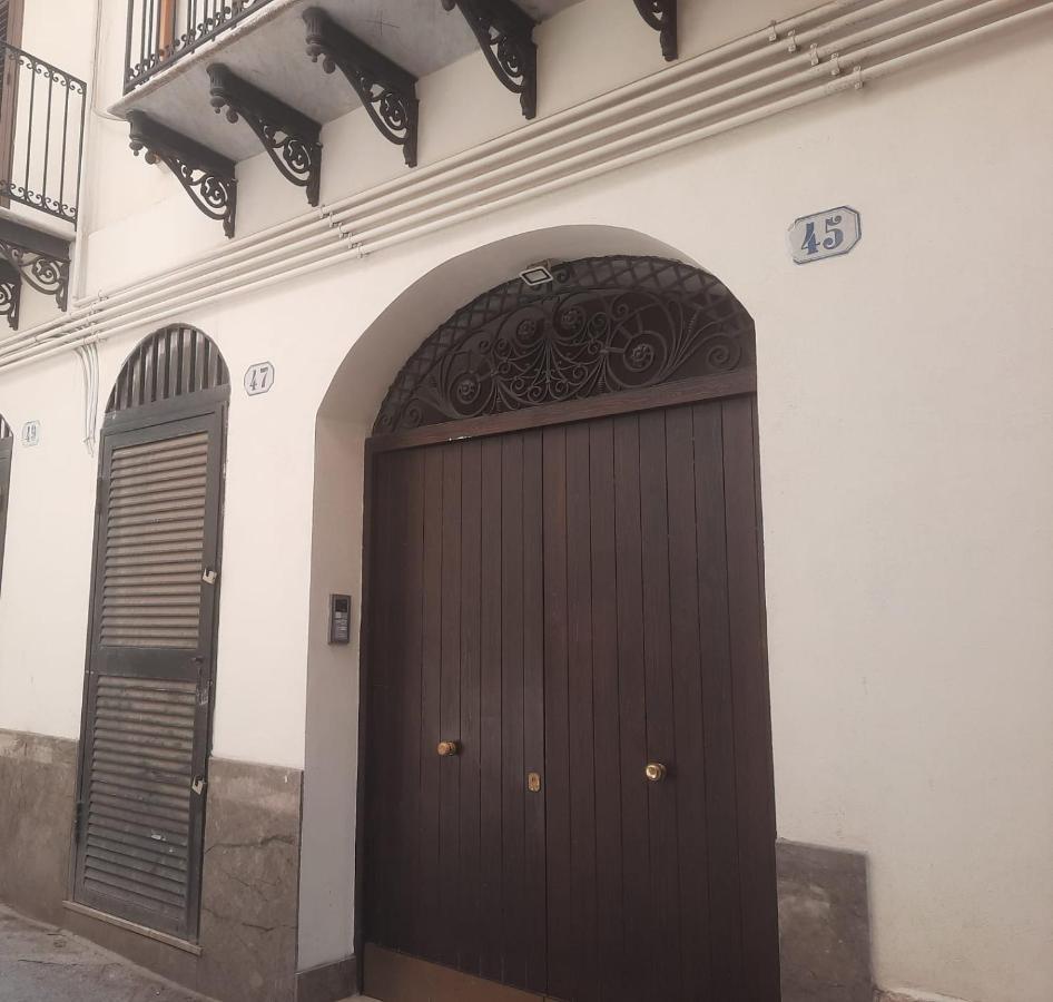 Peri Peri House - Palermo Centro Lägenhet Exteriör bild